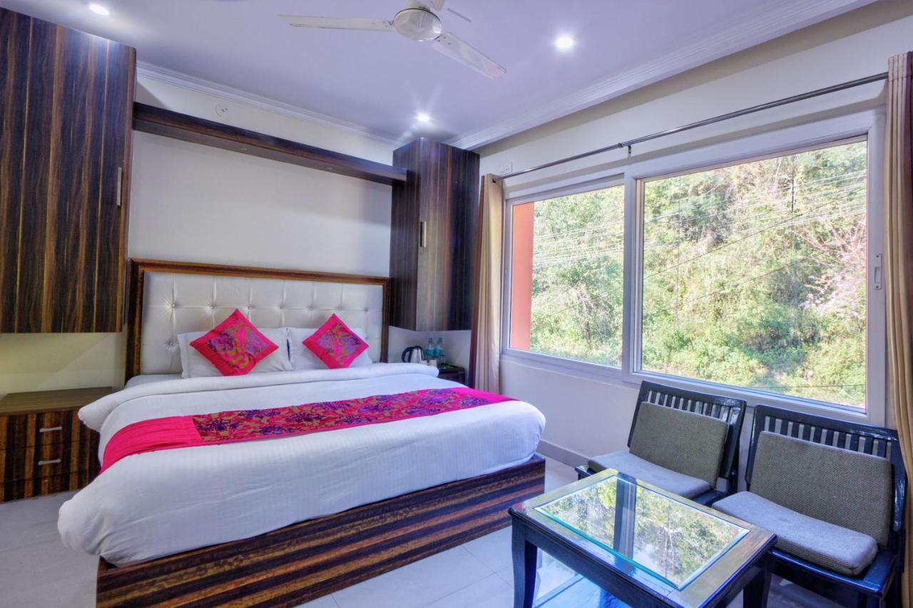 Hotel Bliss Valley Dharamshala - Beautiful View Of Mountains From Rooms Exteriör bild